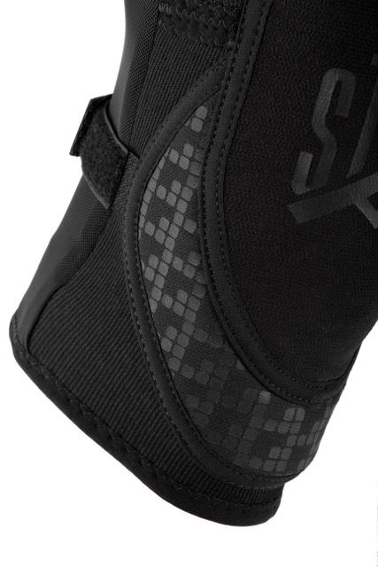 GAIN Protection STEALTH Knee Pads